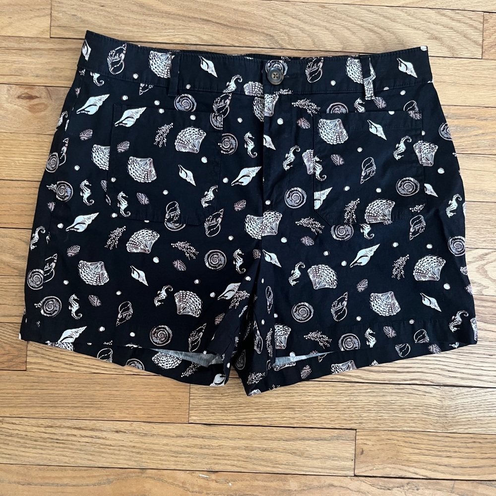 Black Seashell Shorts